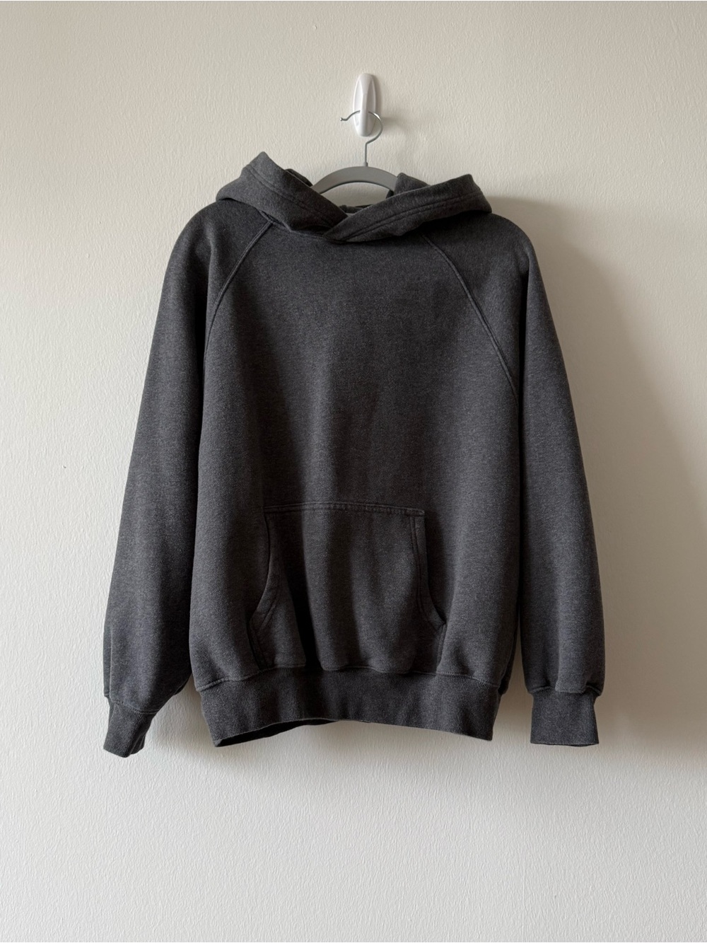 Aritzia Cozy Sweatfleece Mega Raglan Hoodie size XS